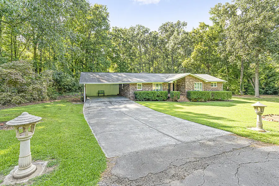 103 Hickory Ln, Greenwood, SC 29666 - #2