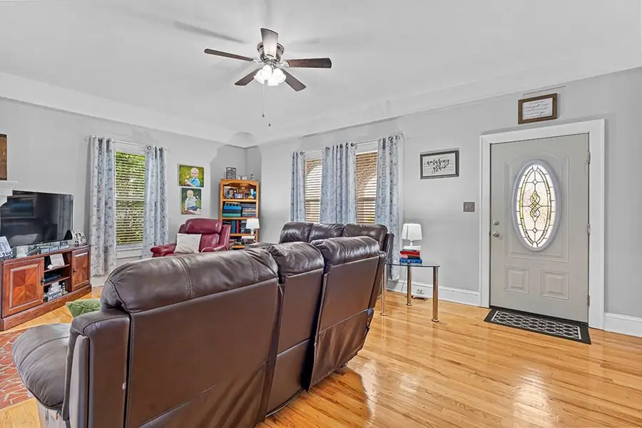 110 Draper Street, Ninety Six, SC 29666 - #3