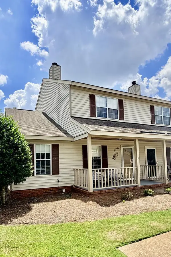 118 Lauren Cir, Greenwood, SC 29649