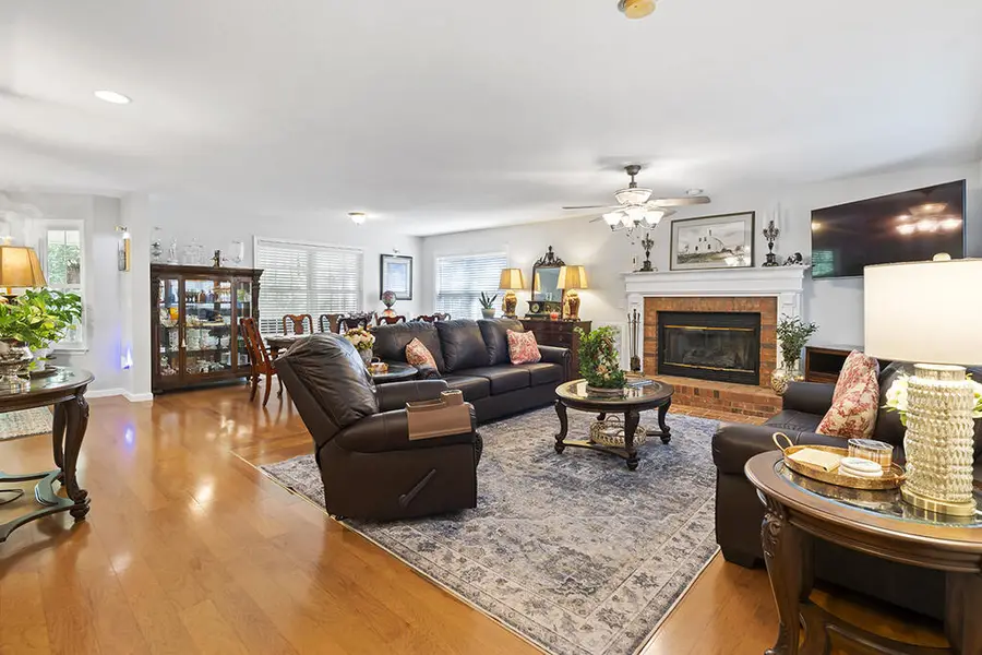 104 E Commodore Dr, Cross Hill, SC 29332 - #2