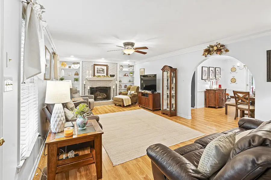 213 Chatham Ct, Greenwood, SC 29649 - #3