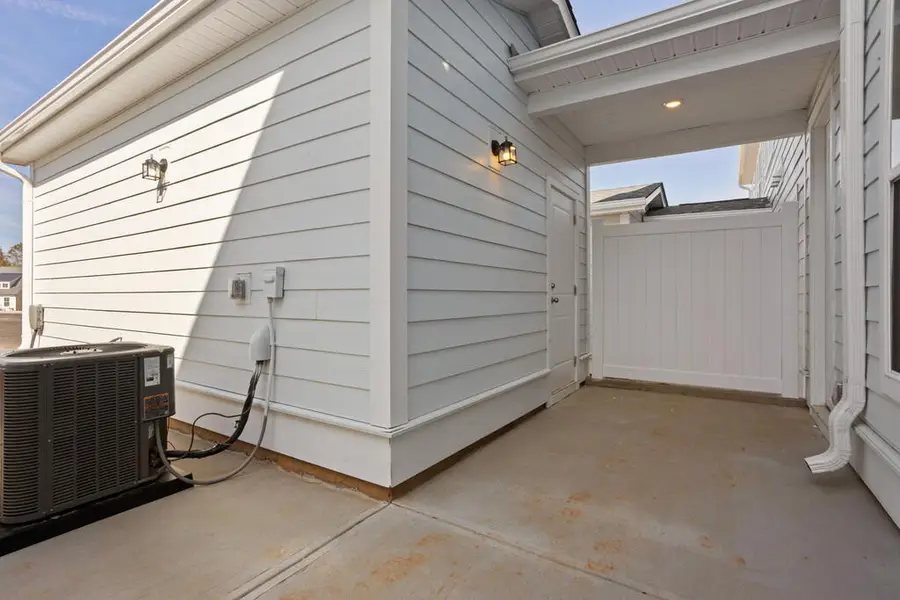 232 Lake Greenwood Blvd, Greenwood, SC 29649 - #2