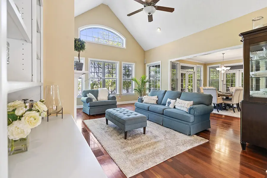 425 Terrapin Pointe Rd., Hodges, SC 29653 - #2