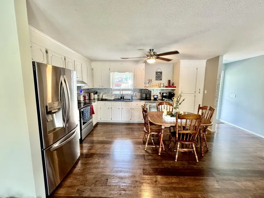 517 Lake Shore Dr, Iva, SC 29655 - #3