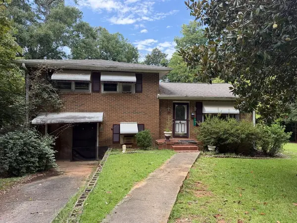 307 N Bethune St, Greenwood, SC 29646