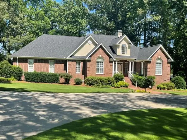 116 Cedar Dr. North, Greenwood, SC 29649