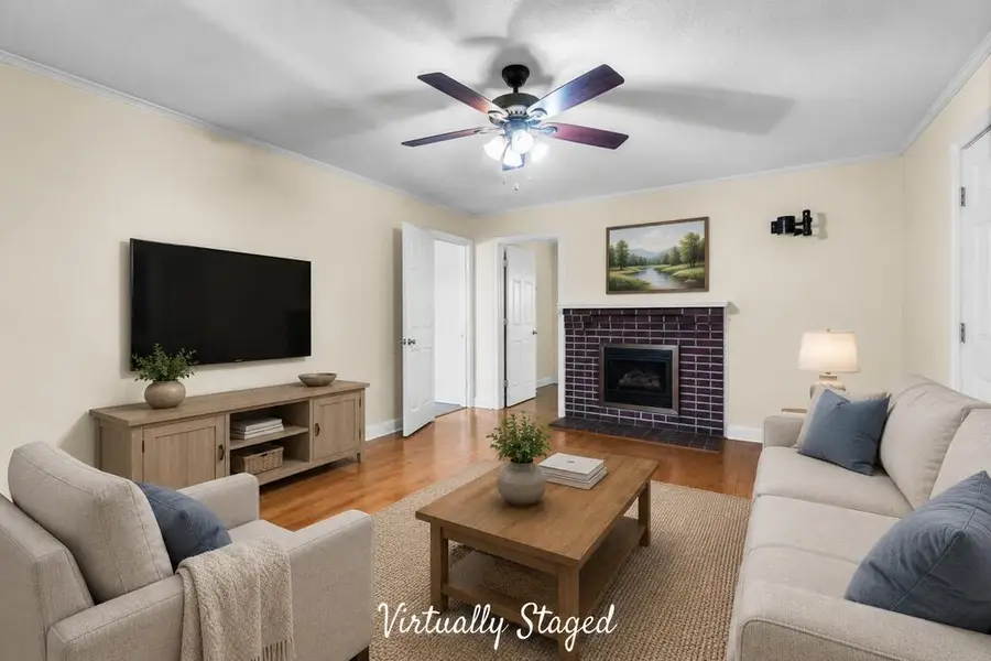 379 W Main St, Donalds, SC 29638 - #3