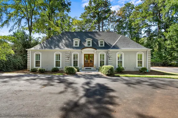 106 Parkwood Rd, Greenwood, SC 29646