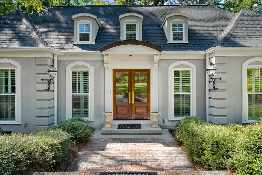 106 Parkwood Rd, Greenwood, SC 29646 - #2