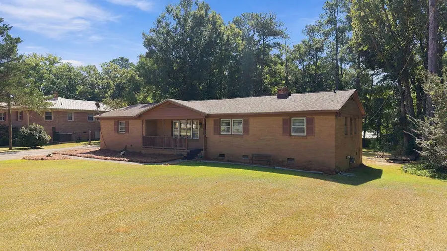 404 Lake Forest, Greenwood, SC 29649 - #3