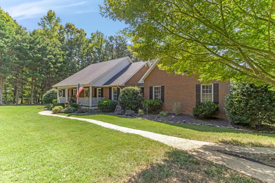 1011 Saddle Hill Rd, Greenwood, SC 29649 - #2