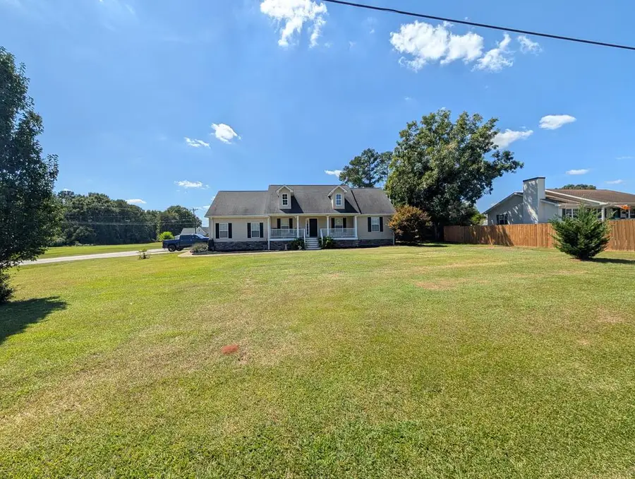 101 Clifton St., Greenwood, SC 29649 - #3
