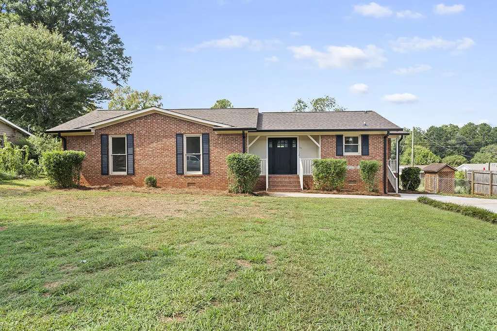 107 Donegal Dr, Greenwood, SC 29646 - #1