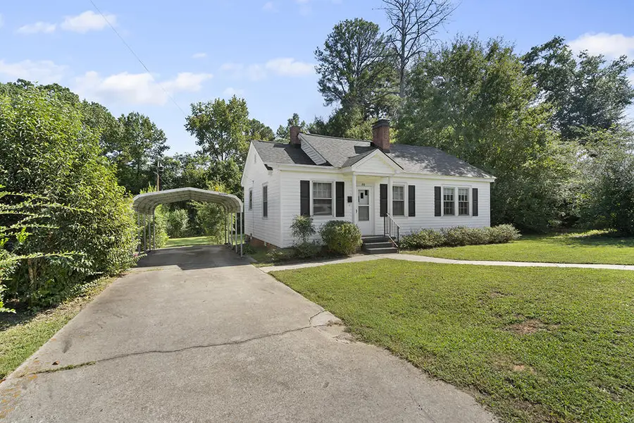 212 Briggs Ave, Greenwood, SC 29649 - #2