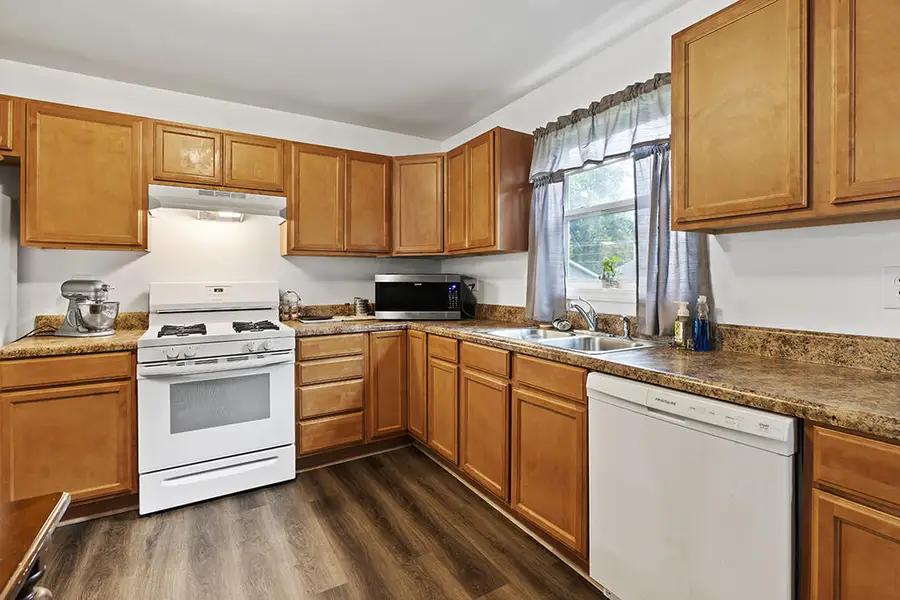 813 Spring Street, Greenwood, SC 29646 - #2