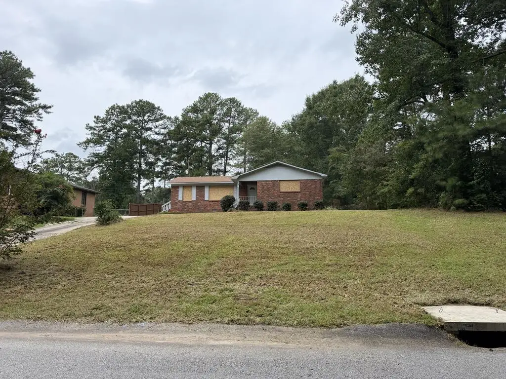 304 Possum Hollow Rd, Greenwood, SC 29646 - #1