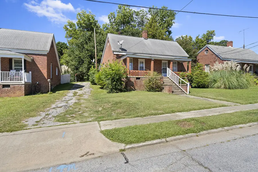 222 Merriman Ave, Greenwood, SC 29646 - #2