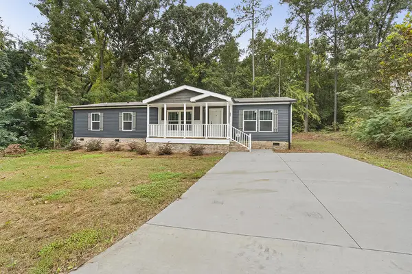 207 Beach Dr, Ninety Six, SC 29666