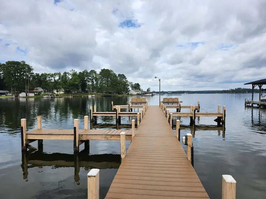 207 Beach Dr, Ninety Six, SC 29666 - #2