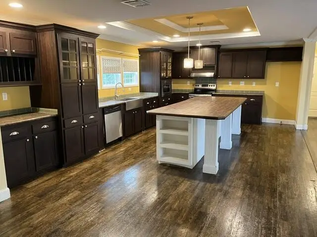 100 Gallatin, Ninety Six, SC 29666 - #2