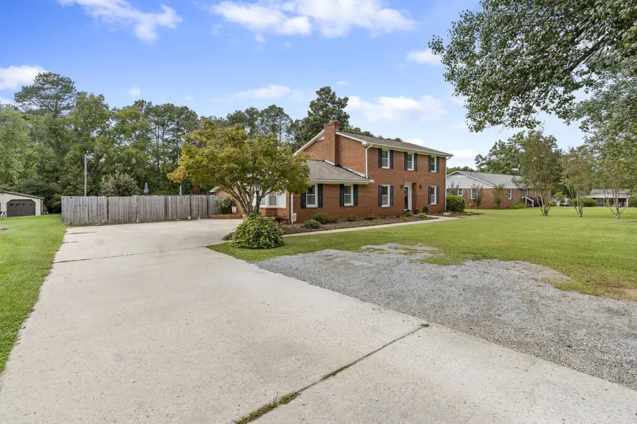 113 Newcastle Rd, Greenwood, SC 29649 - #2