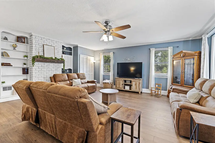 113 Newcastle Rd, Greenwood, SC 29649 - #3