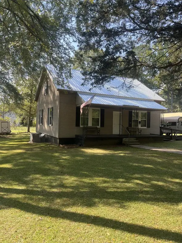 125 Edgewood Circle, Calhoun Falls, SC 29628