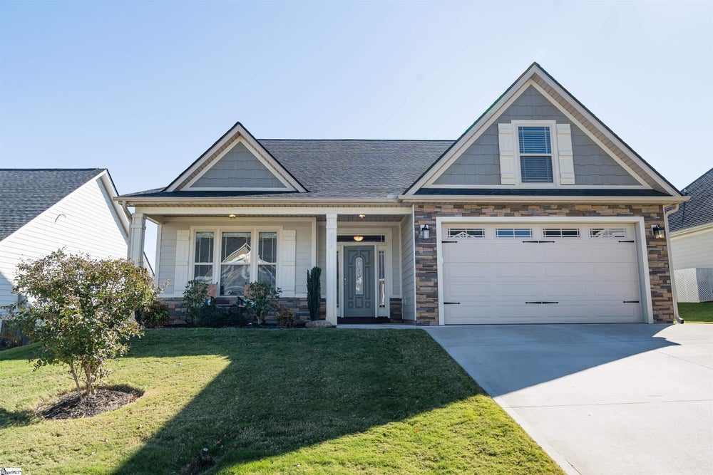 824 Sterling Drive, Boiling Springs, SC 29316 ERA