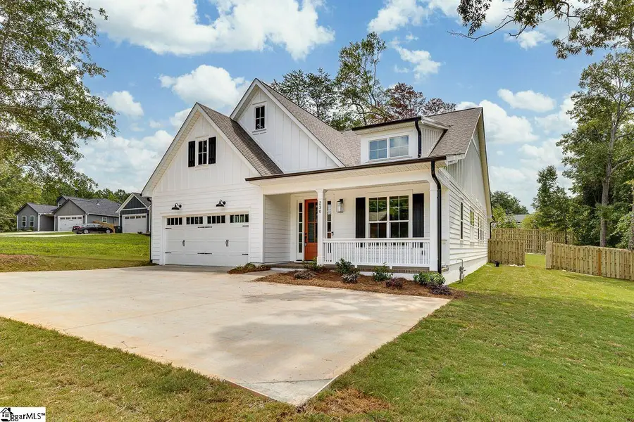 230 E Darby Road, Taylors, SC 29687 - Image #2