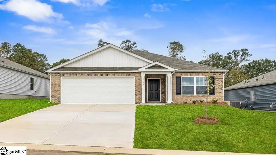 2166 Pierett Circle, Woodruff, SC 29388 - Image #1