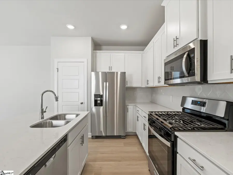 827 Ernest Lane, Lyman, SC 29365 - Image #2