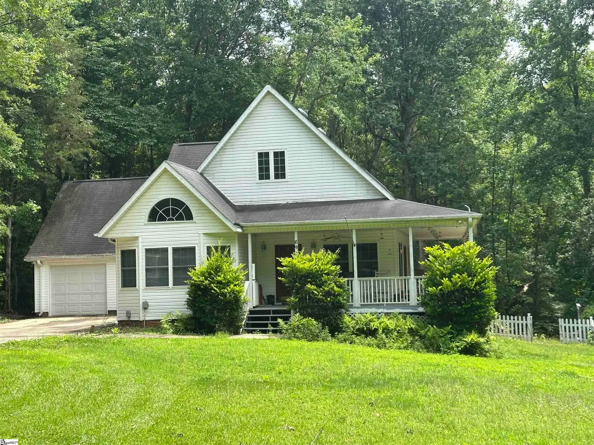 693 Grandwood Boulevard, Gray Court, SC 29645 - Image #1