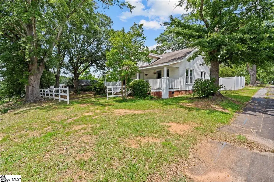 313 S Georgia Avenue, Chesnee, SC 29323 - Image #2