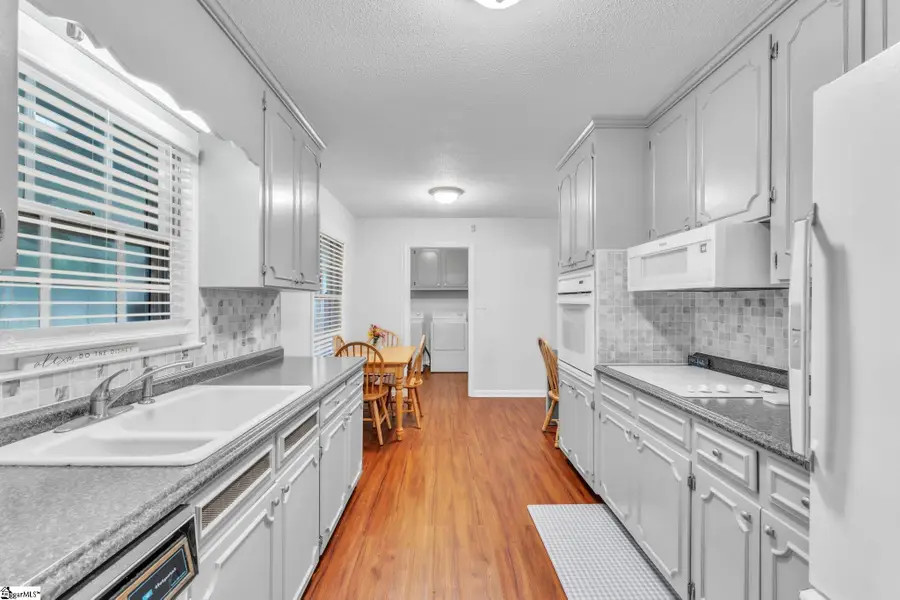 112 Lark Lane, Anderson, SC 29625 - Image #2