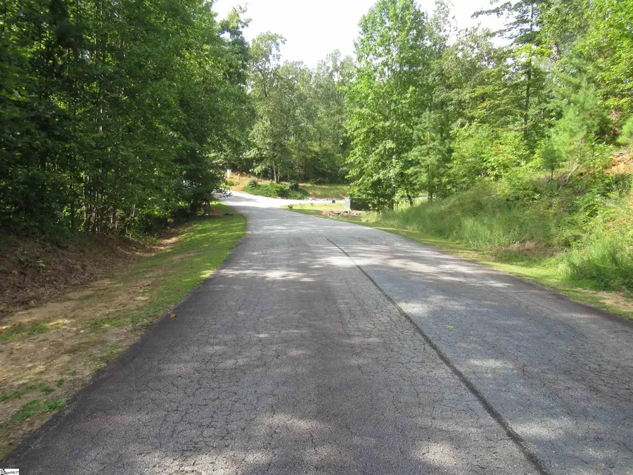 706 Scharlin Drive, Pickens, SC 29671 - Image #2