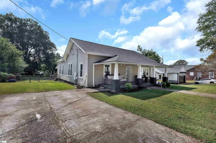 110 W Woodside Circle, Liberty, SC 29657-1537 - Image #2