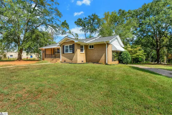 301 Crestwood Drive, Mauldin, SC 29662