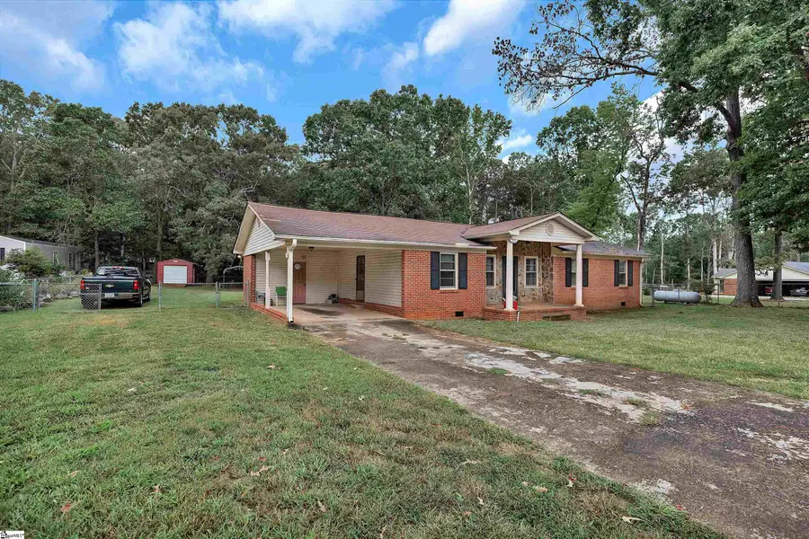 228 Hogg Road, Williamston, SC 29697 - Image #2