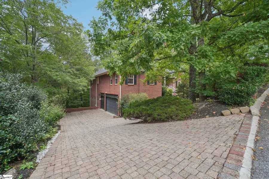 100 Paris Glen Way, Greenville, SC 29609 - Image #3