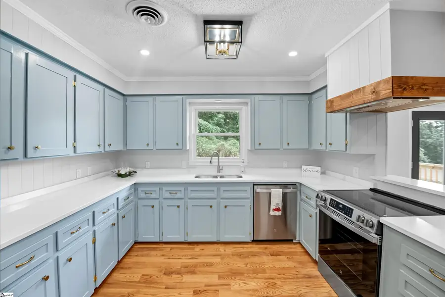 918 N Old Pendleton Road, Liberty, SC 29657 - Image #3