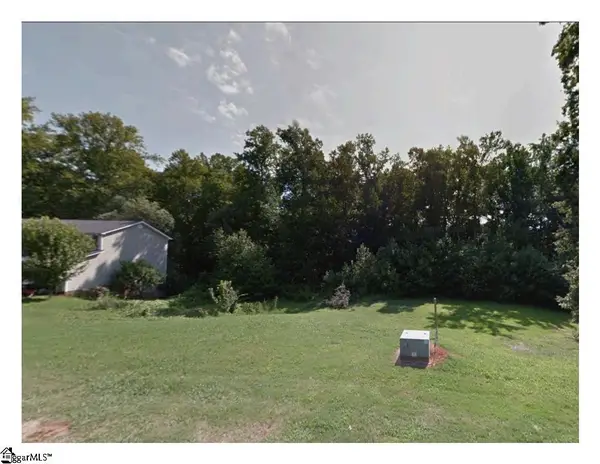 102 Stone Brook Court, Taylors, SC 29687