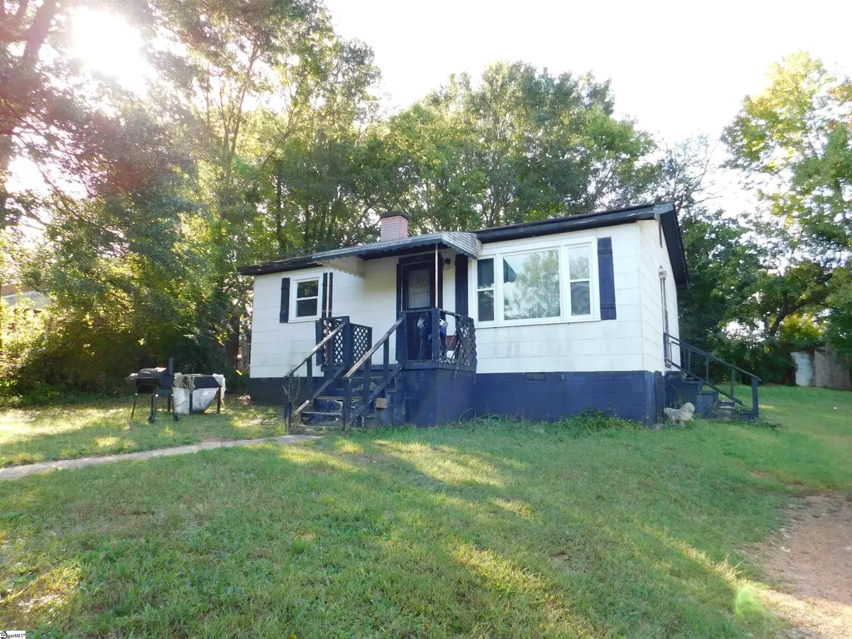 451 Sunnyside Circle, Greer, SC 29651 - Image #1