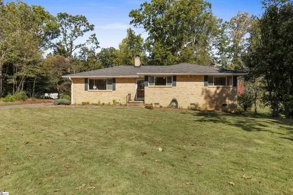 25 Forestdale Drive, Taylors, SC 29687