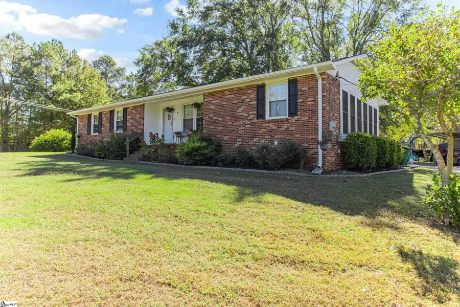 8 Pinecrest Drive, Williamston, SC 29697 - Image #2