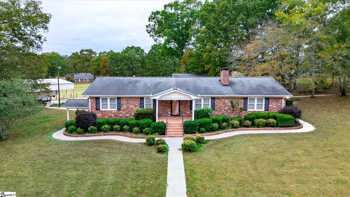 102 Westwood Circle, Pickens, SC 29671-9411 - Image #1