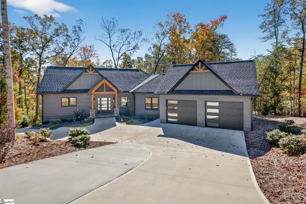 709 Keowee Bay Circle, Salem, SC 29676