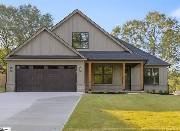 281 Pine Hills Road, Woodruff, SC 29388