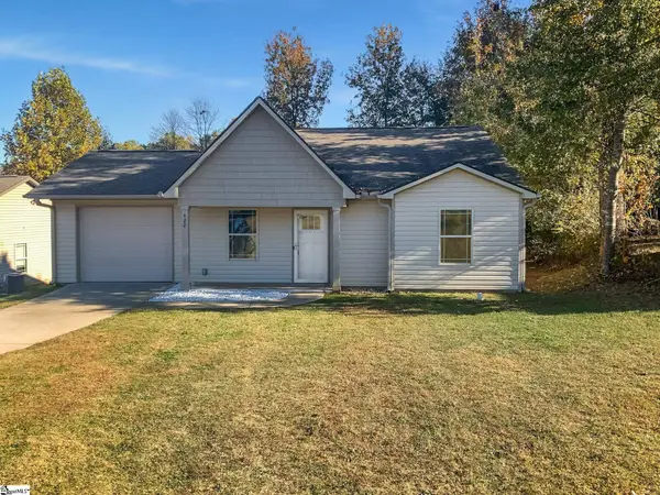 422 Mount Hood Drive, Inman, SC 29349