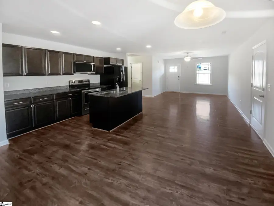 422 Mount Hood Drive, Inman, SC 29349 - Image #2