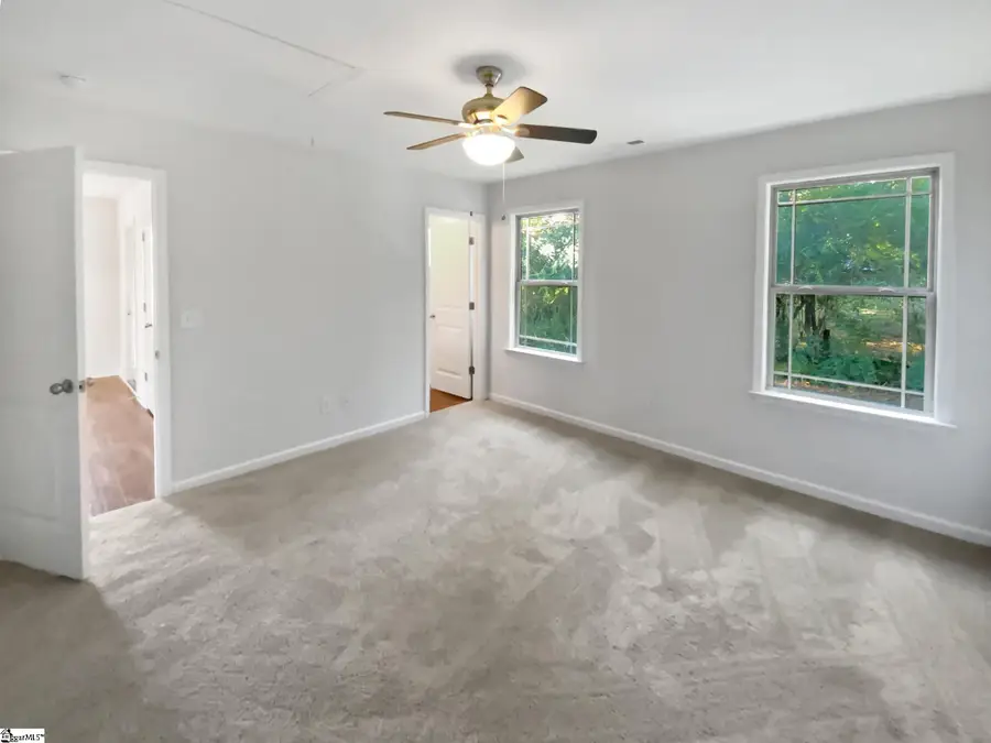 422 Mount Hood Drive, Inman, SC 29349 - Image #3